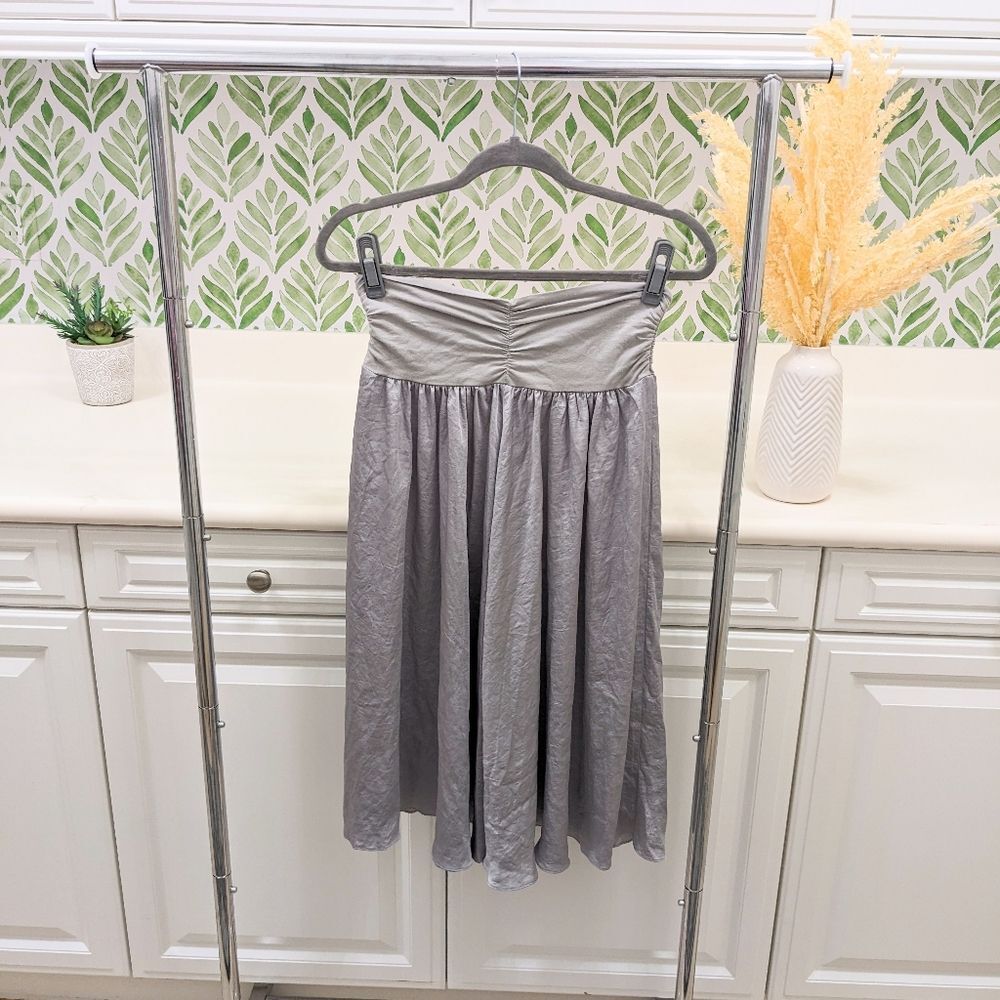 Grey Silver Cabi Knee Length Crepe Skirt medium Feminine Balletcore - Picture 3 of 7